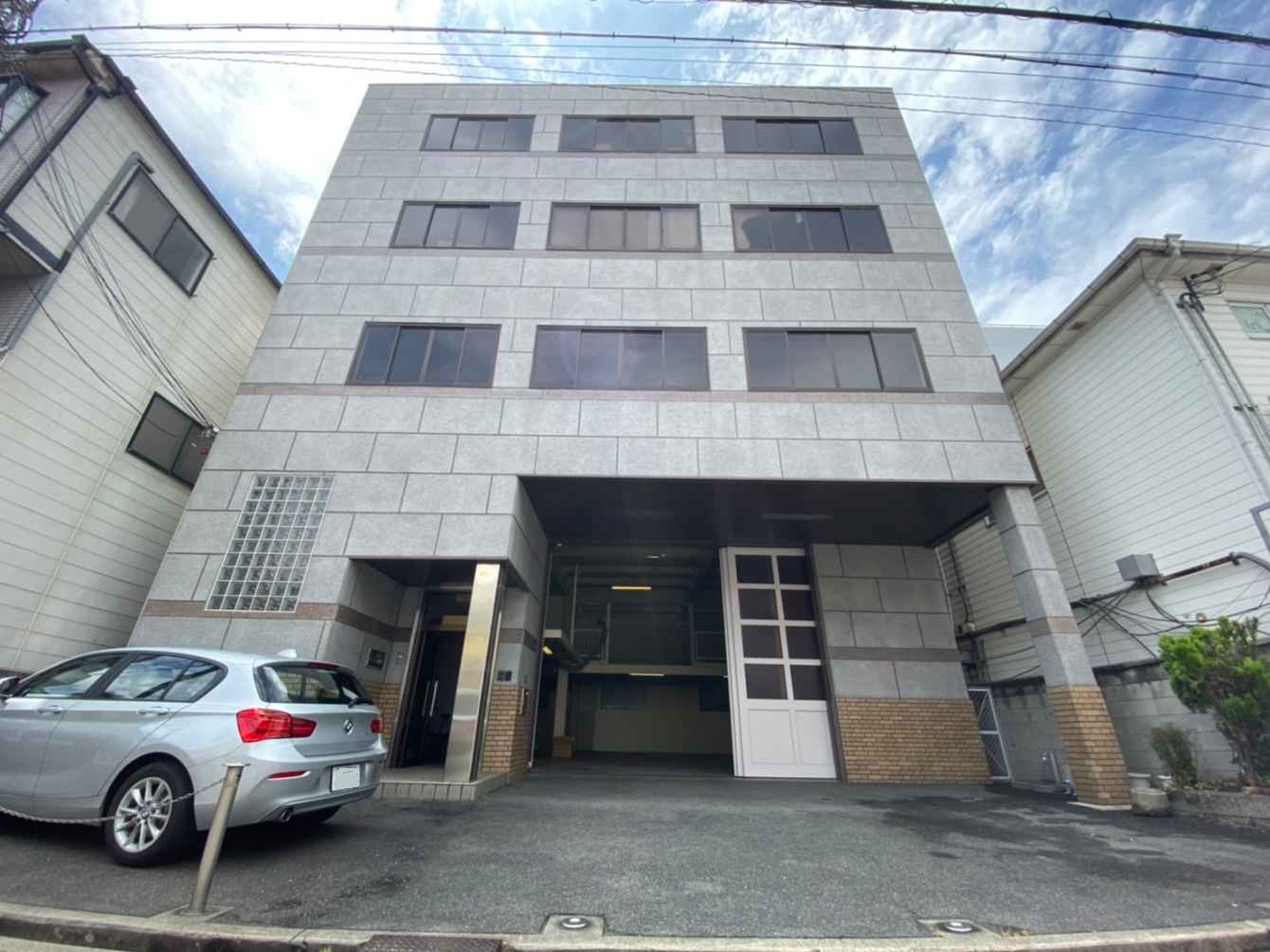 大阪の駐車場付きの賃貸倉庫 貸倉庫navi 大阪の駐車場付きの賃貸倉庫 貸倉庫navi